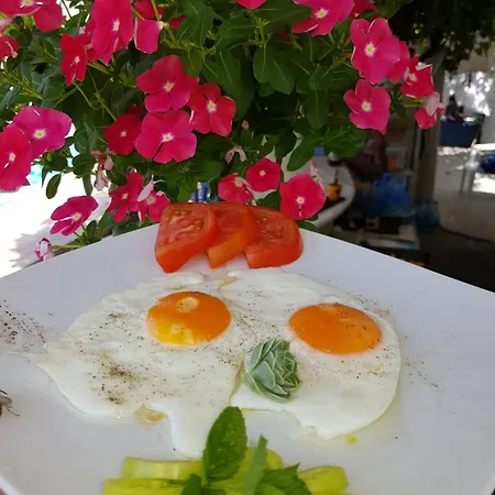 George 2* Thásos