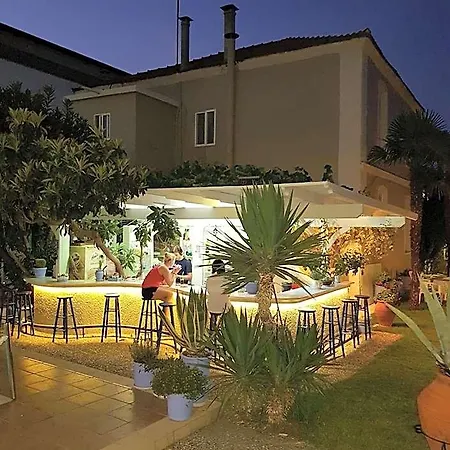 Hotel George